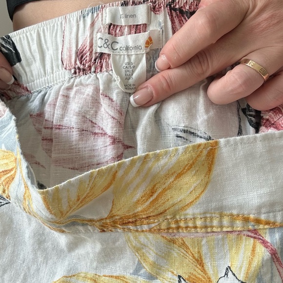 Two Pice Tropical Printed Linen Skirt Set - Picture 9 of 9